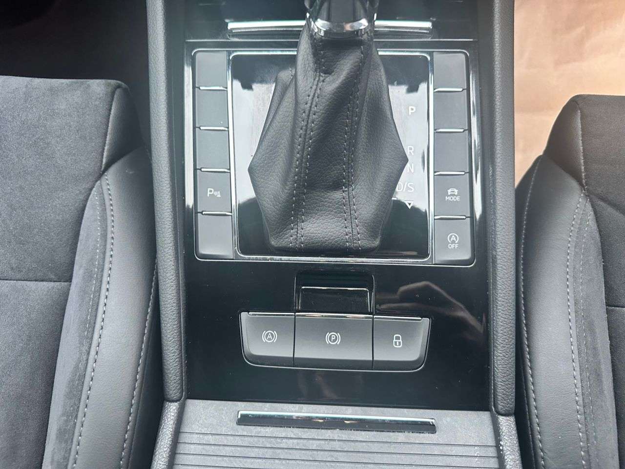 2017 SKODA SUPERB 2017 SKODA SUPERB