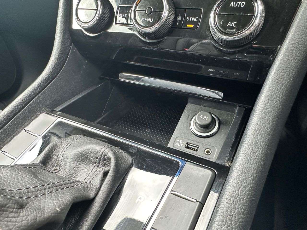 2017 SKODA SUPERB 2017 SKODA SUPERB