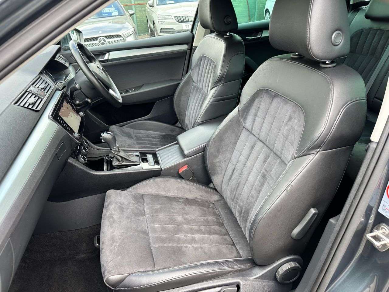 2017 SKODA SUPERB 2017 SKODA SUPERB