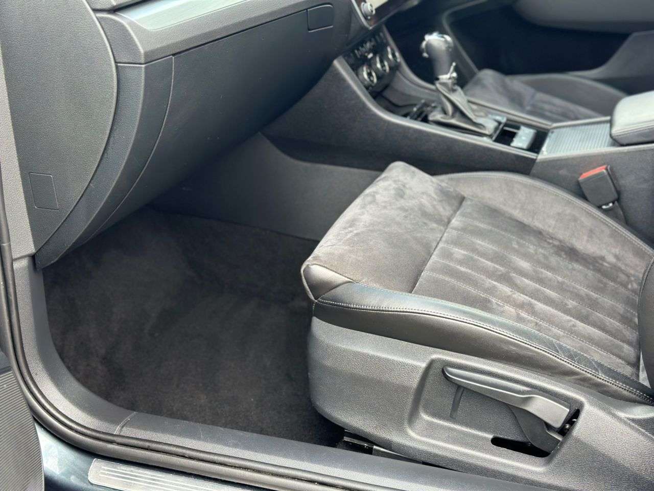 2017 SKODA SUPERB 2017 SKODA SUPERB