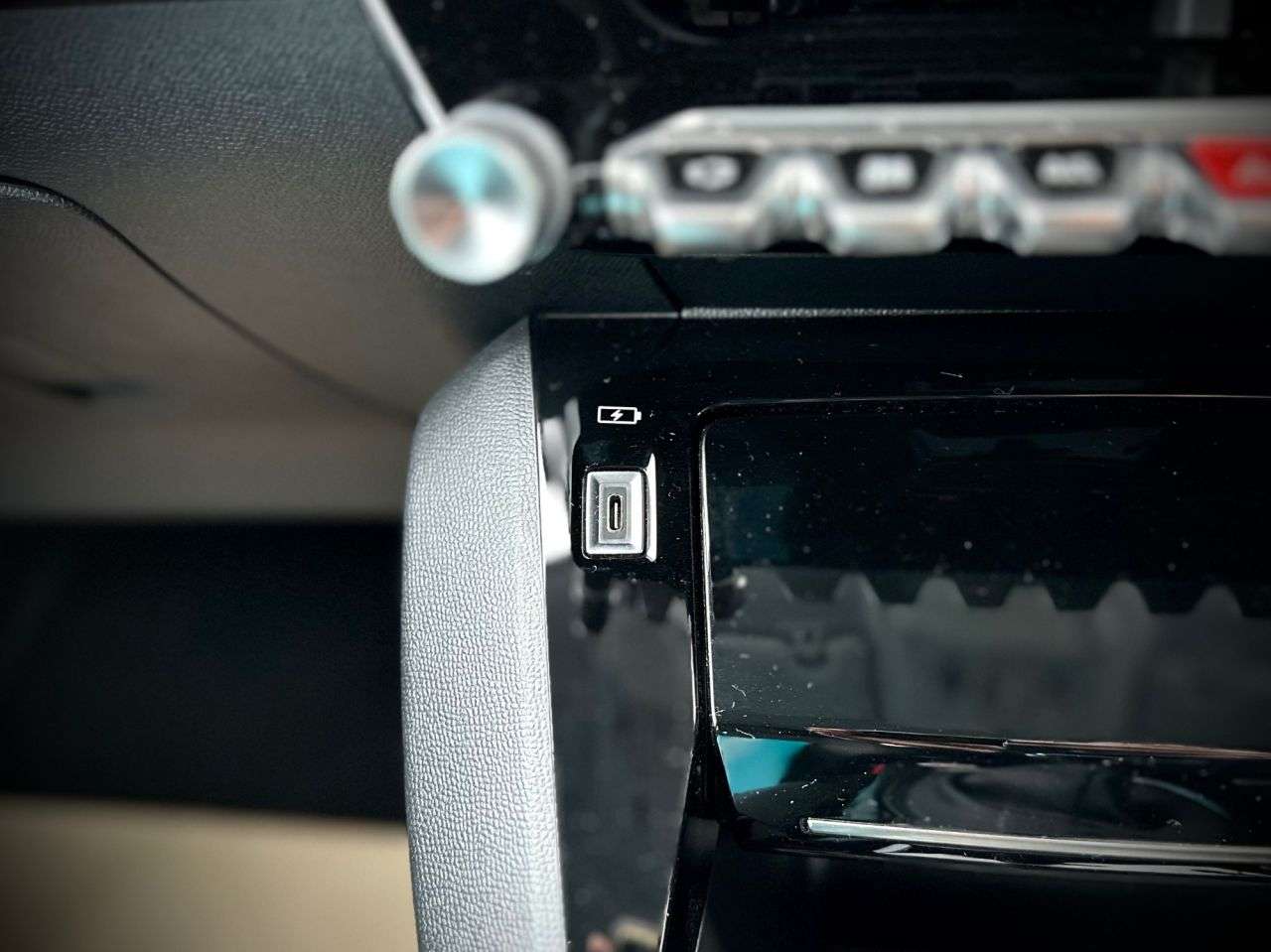 2020 PEUGEOT 208 2020 PEUGEOT 208