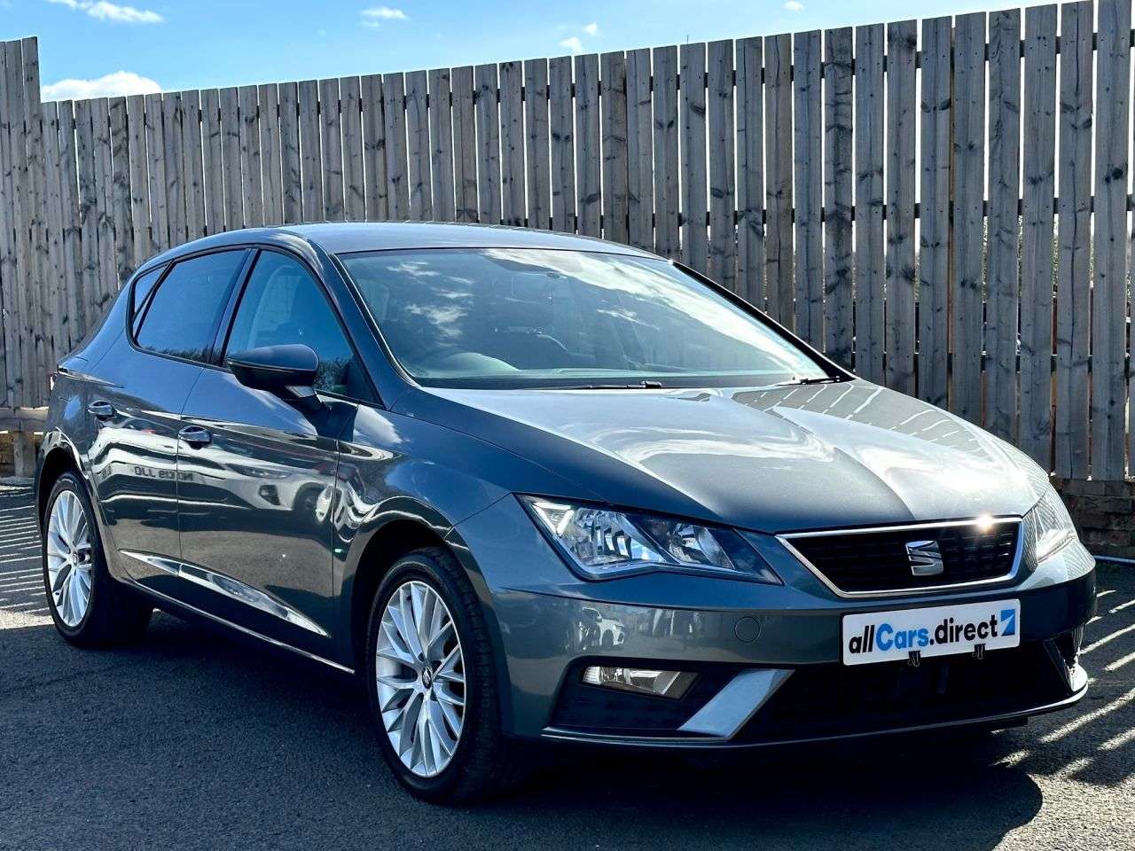 A 2018 SEAT LEON 1.6 TDI SE Dynamic Technology GREAT CONDITION! A 2018 SEAT LEON 1.6 TDI SE Dynamic Technology GREAT CONDITION!