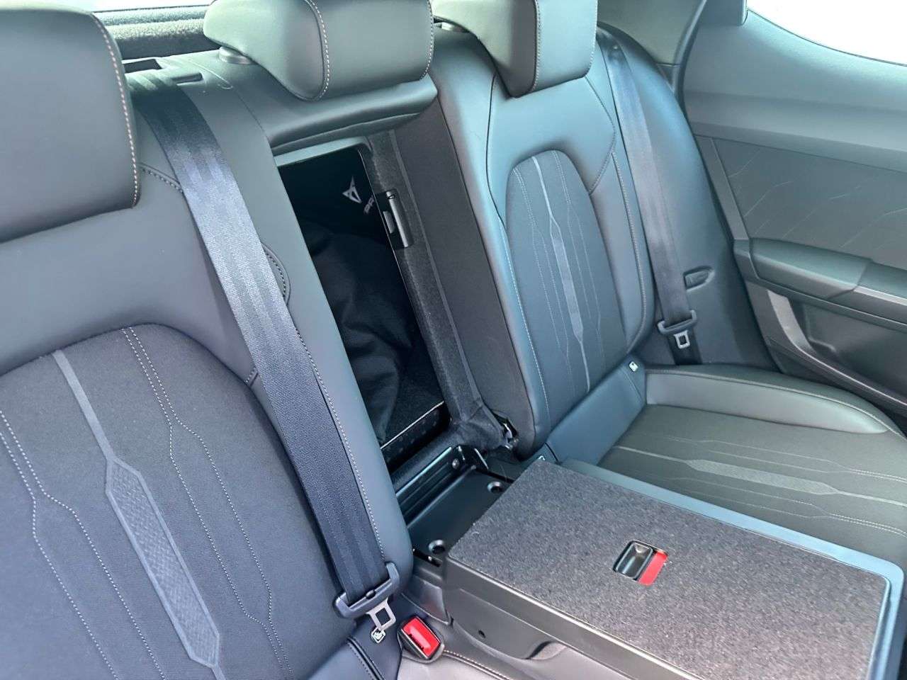 2021 CUPRA LEON 2021 CUPRA LEON