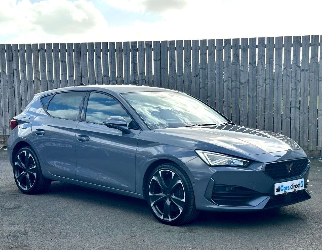 A 2021 CUPRA LEON 1.4 eHybrid 12.8kWh VZ2 Petrol Plug-in Hybrid DSG GREAT CONDITION! A 2021 CUPRA LEON 1.4 eHybrid 12.8kWh VZ2 Petrol Plug-in Hybrid DSG GREAT CONDITION!