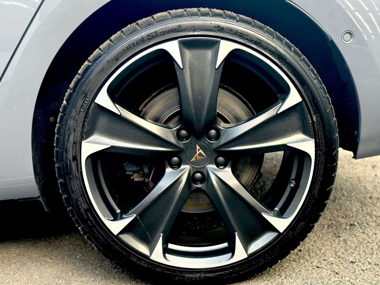 2021 CUPRA LEON 2021 CUPRA LEON