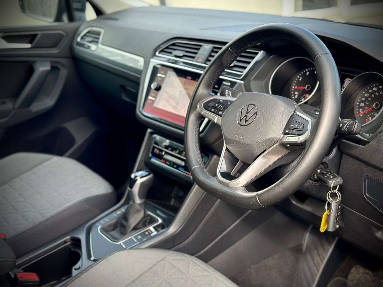 A 2021 VOLKSWAGEN TIGUAN 1.5 TSI Life DSG A 2021 VOLKSWAGEN TIGUAN 1.5 TSI Life DSG