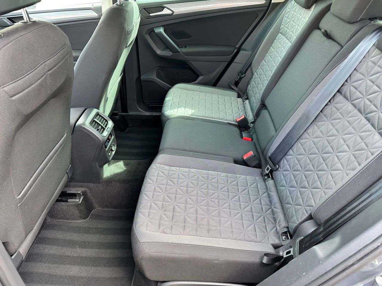 2021 VOLKSWAGEN TIGUAN 2021 VOLKSWAGEN TIGUAN