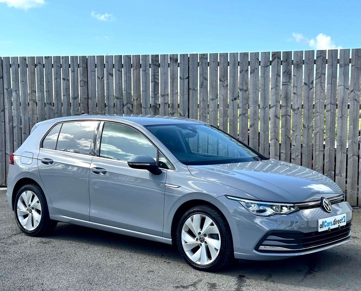 A 2020 VOLKSWAGEN GOLF 1.5 TSI Style FSH! GREAT SPEC! A 2020 VOLKSWAGEN GOLF 1.5 TSI Style FSH! GREAT SPEC!
