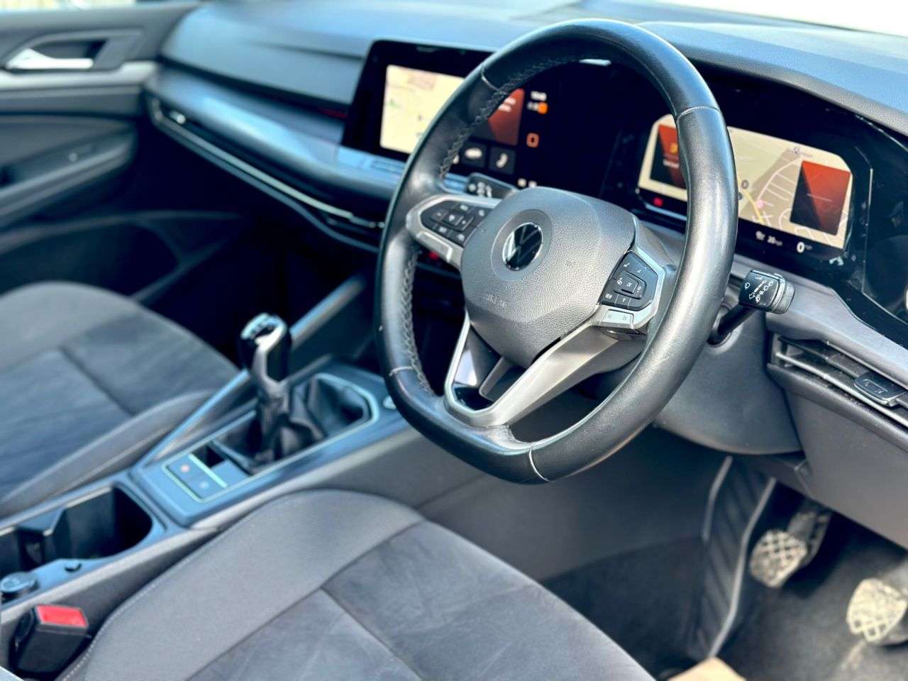 A 2020 VOLKSWAGEN GOLF 1.5 TSI Style FSH! GREAT SPEC! A 2020 VOLKSWAGEN GOLF 1.5 TSI Style FSH! GREAT SPEC!