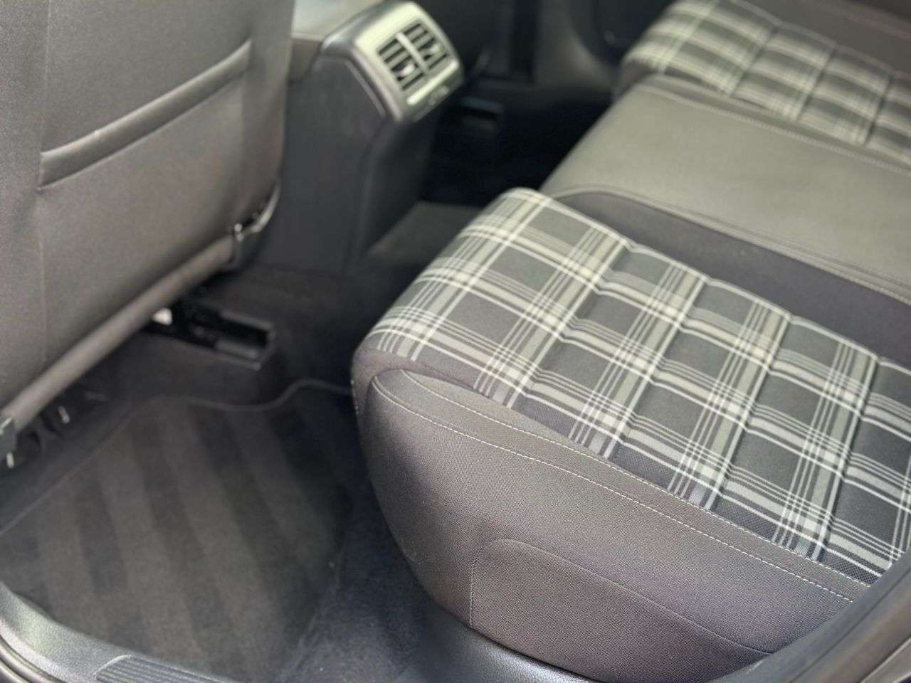 2019 VOLKSWAGEN GOLF 2019 VOLKSWAGEN GOLF