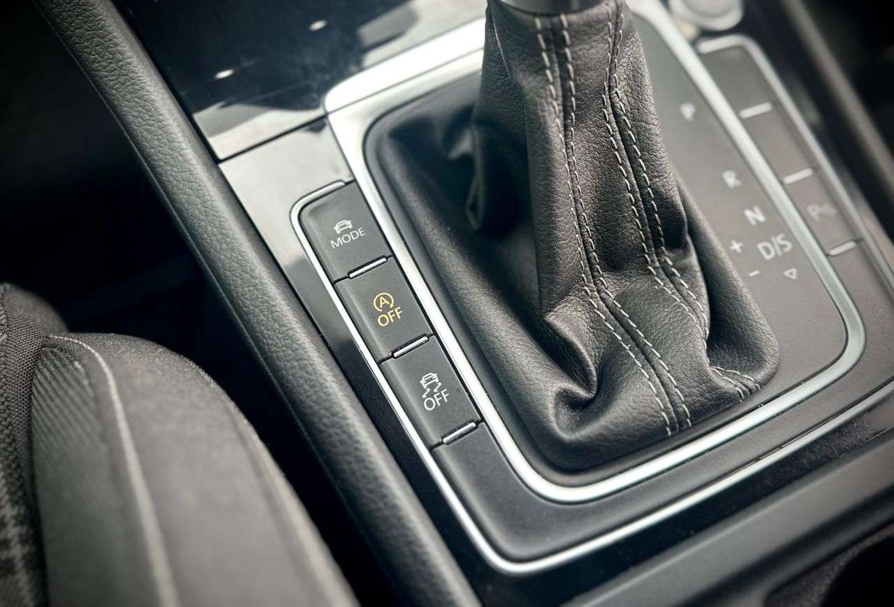 2019 VOLKSWAGEN GOLF 2019 VOLKSWAGEN GOLF