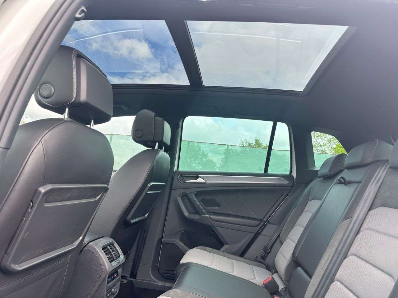 2018 VOLKSWAGEN TIGUAN 2018 VOLKSWAGEN TIGUAN