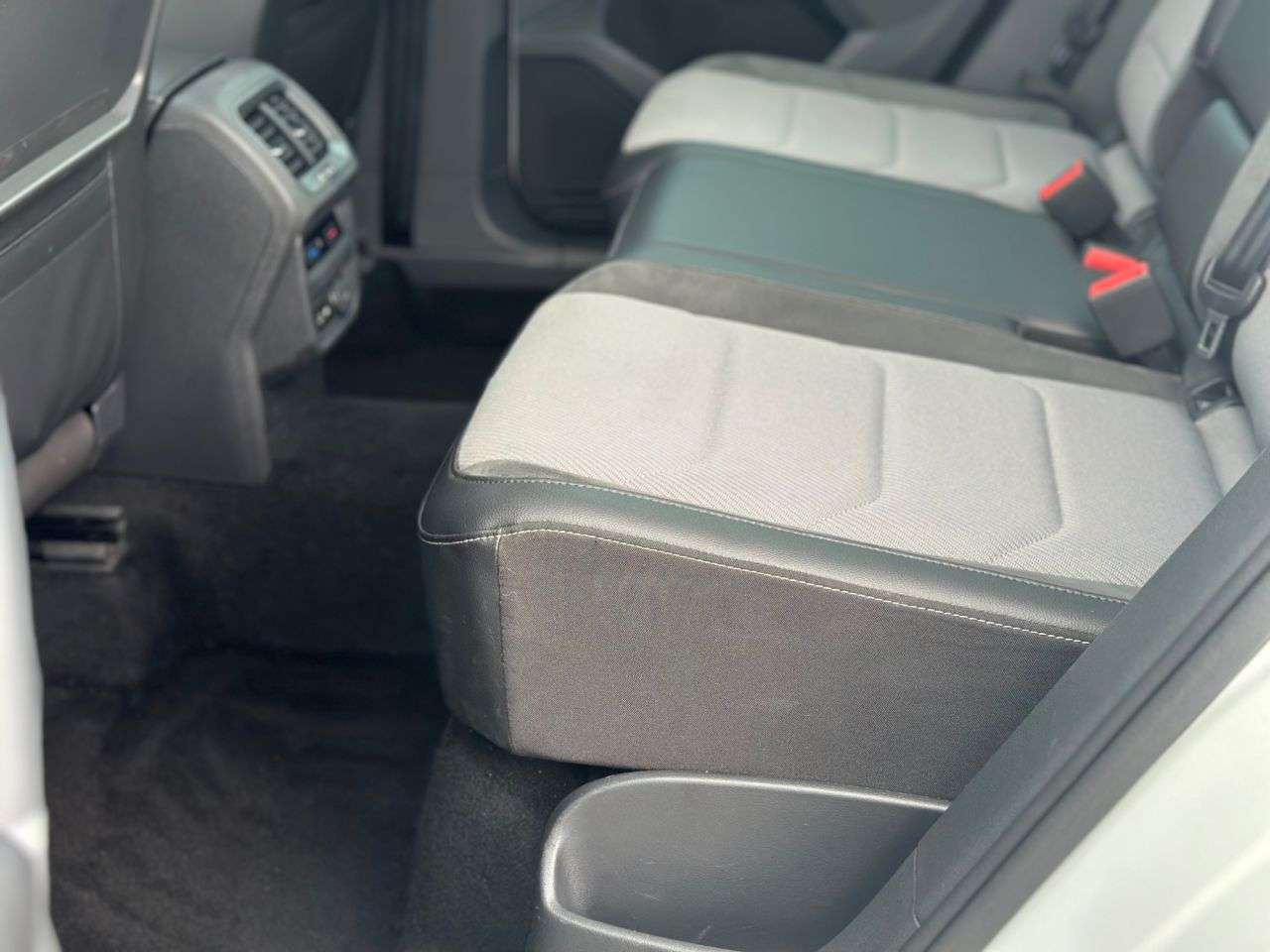 2018 VOLKSWAGEN TIGUAN 2018 VOLKSWAGEN TIGUAN