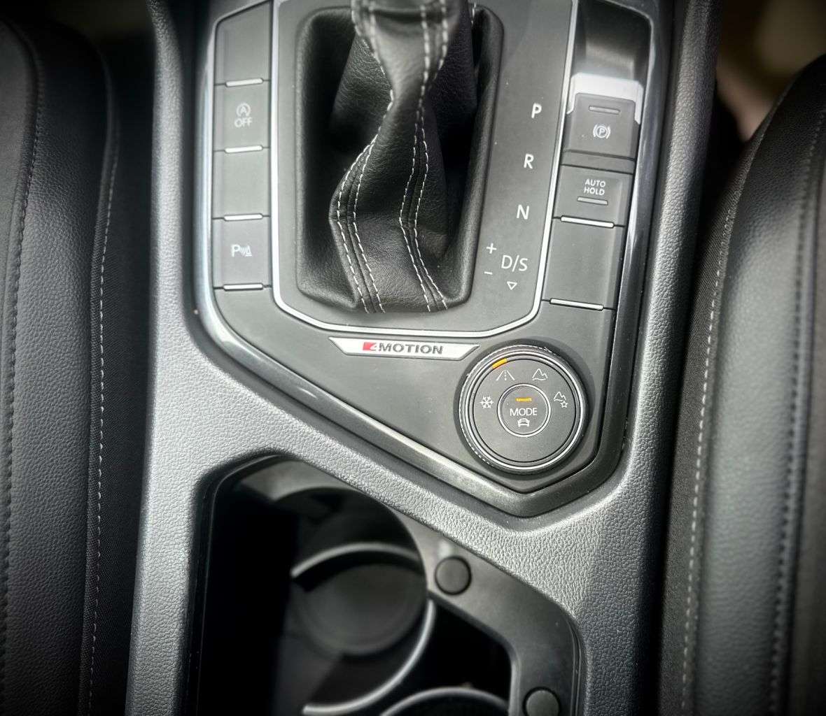 2018 VOLKSWAGEN TIGUAN 2018 VOLKSWAGEN TIGUAN