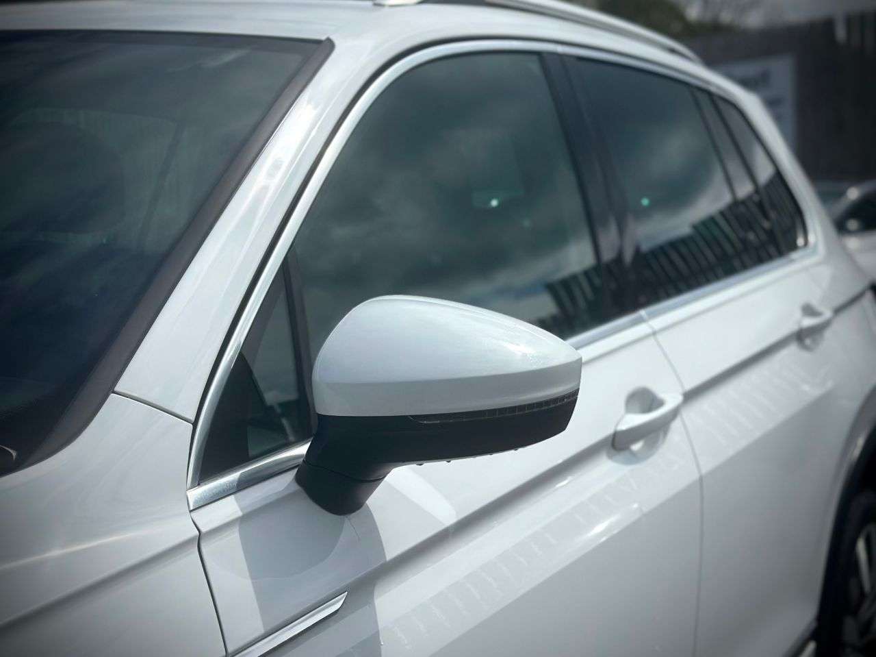 2018 VOLKSWAGEN TIGUAN 2018 VOLKSWAGEN TIGUAN