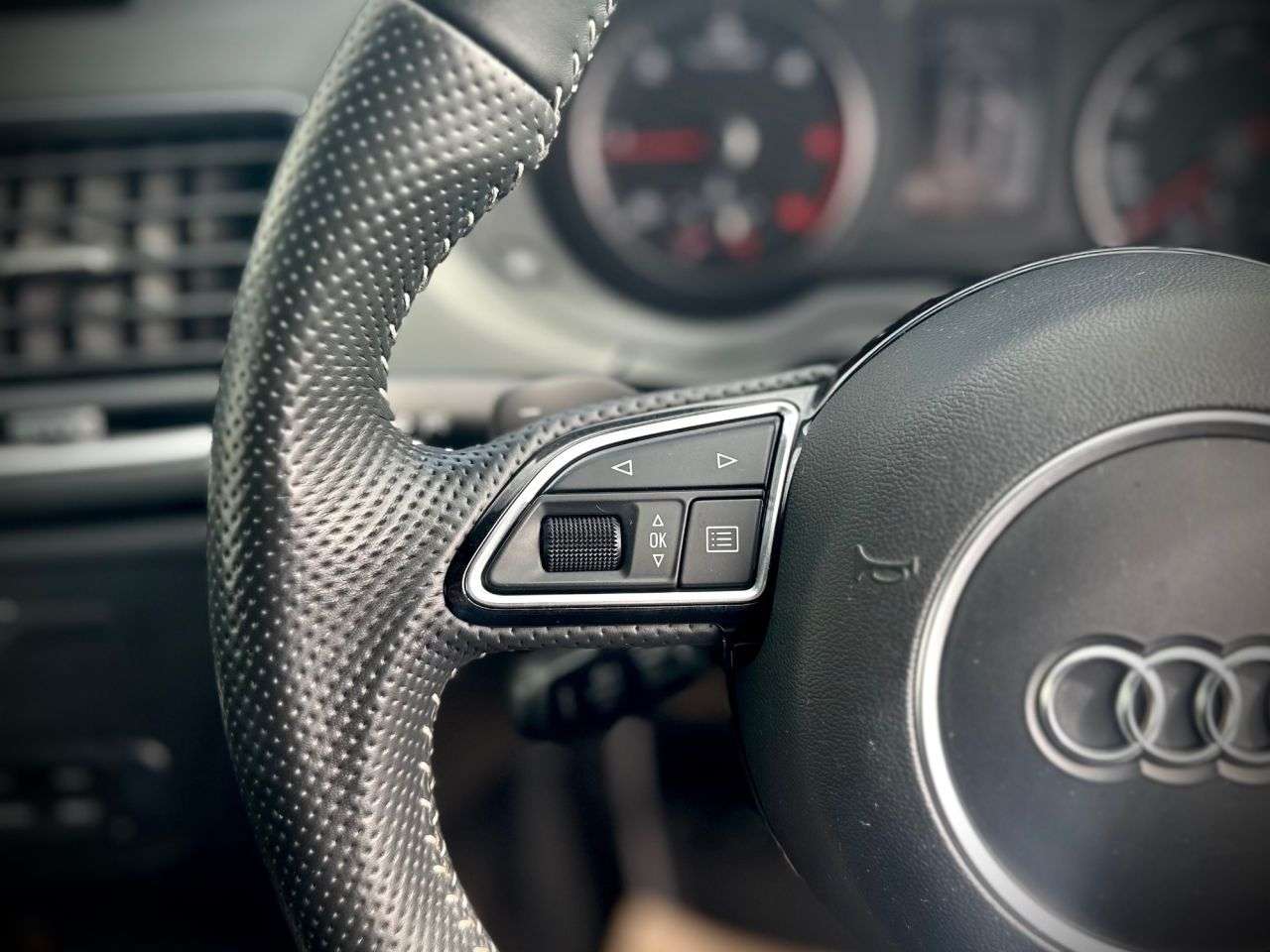 2017 AUDI Q3 2017 AUDI Q3