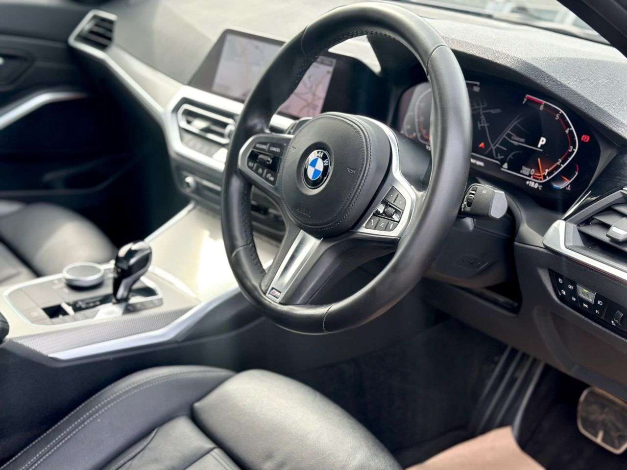 A 2019 BMW 3 SERIES 2.0 320i M Sport FBMSH! GREAT SPEC! A 2019 BMW 3 SERIES 2.0 320i M Sport FBMSH! GREAT SPEC!