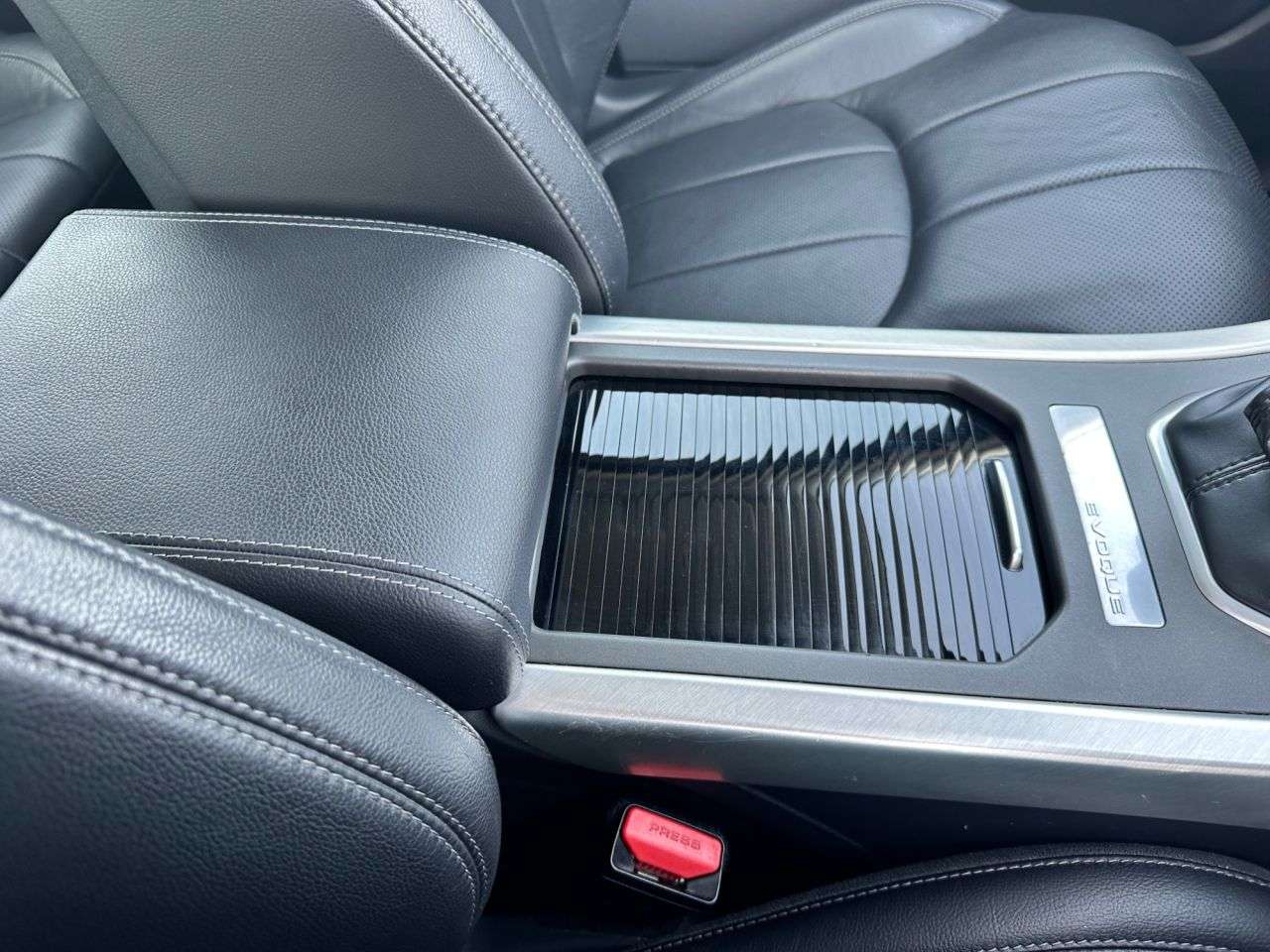 2017 LAND ROVER RANGE ROVER EVOQUE 2017 LAND ROVER RANGE ROVER EVOQUE