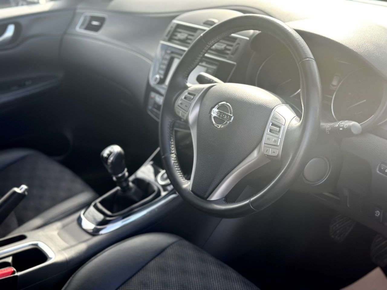 A 2017 NISSAN PULSAR 1.5 dCi N-Connecta ONE OWNER! A 2017 NISSAN PULSAR 1.5 dCi N-Connecta ONE OWNER!