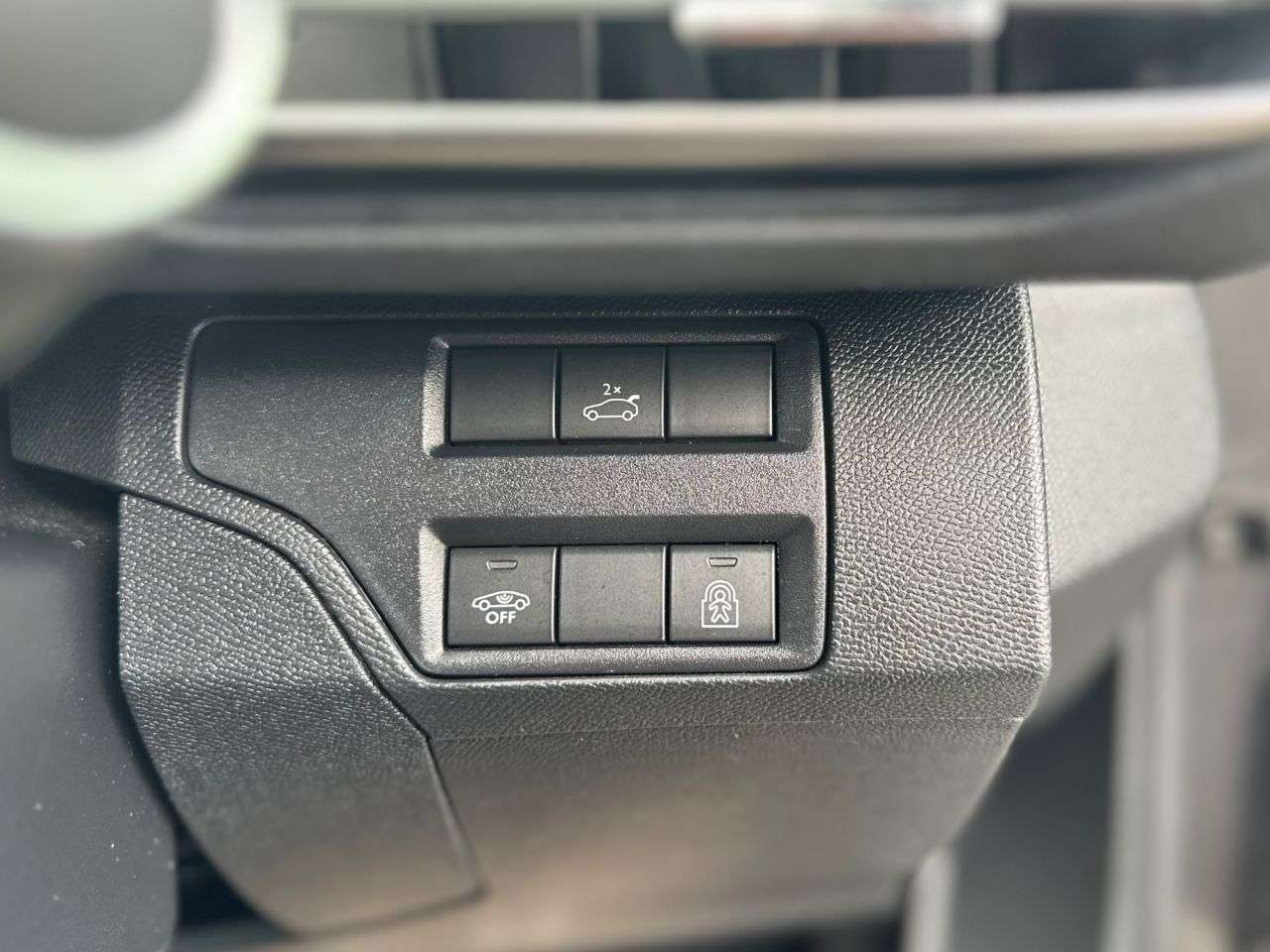 2018 PEUGEOT 3008 2018 PEUGEOT 3008