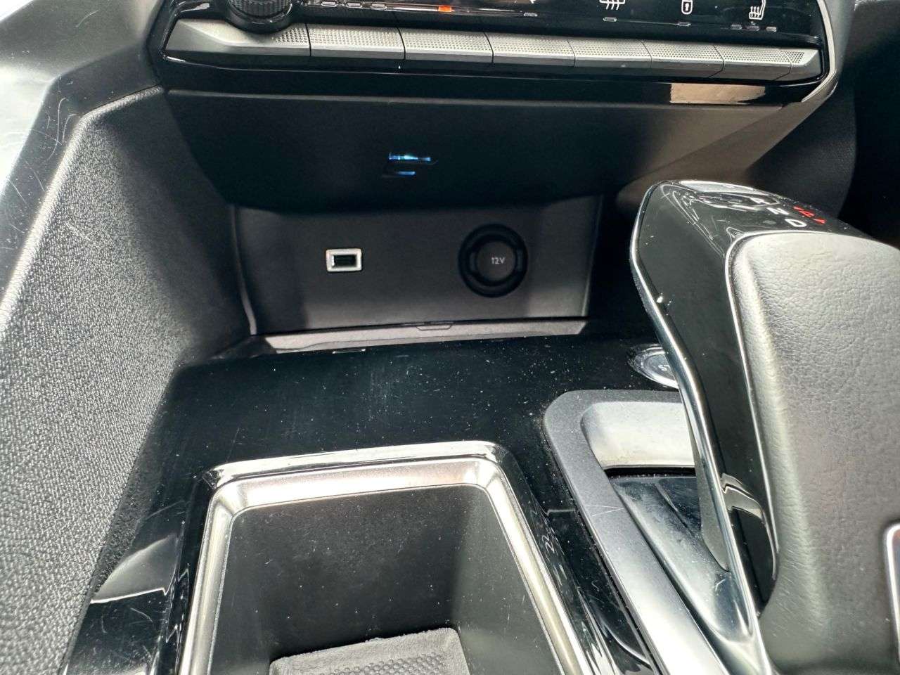 2018 PEUGEOT 3008 2018 PEUGEOT 3008