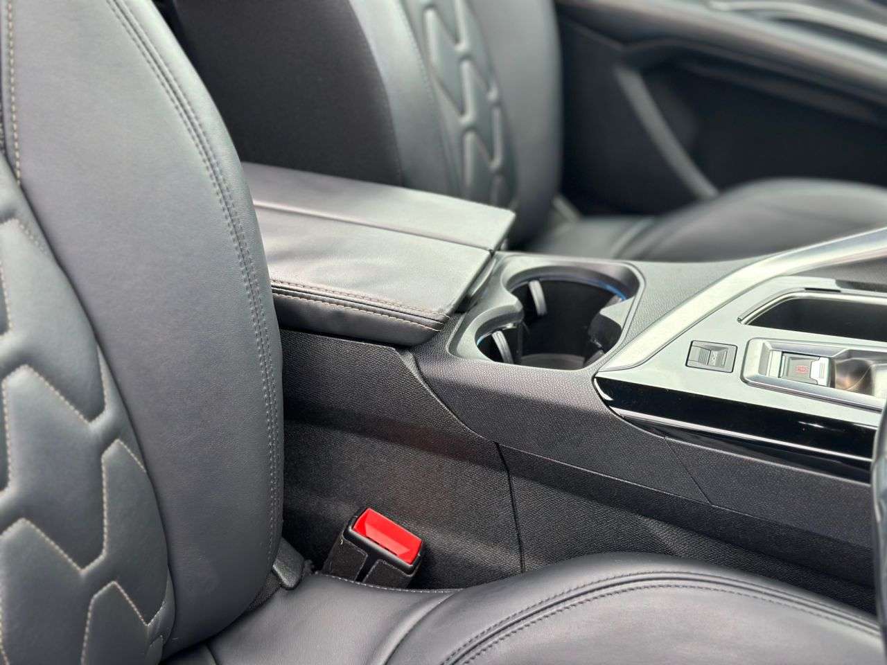 2018 PEUGEOT 3008 2018 PEUGEOT 3008