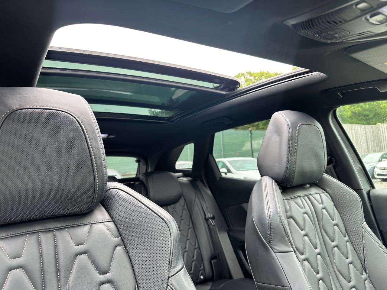 2018 PEUGEOT 3008 2018 PEUGEOT 3008