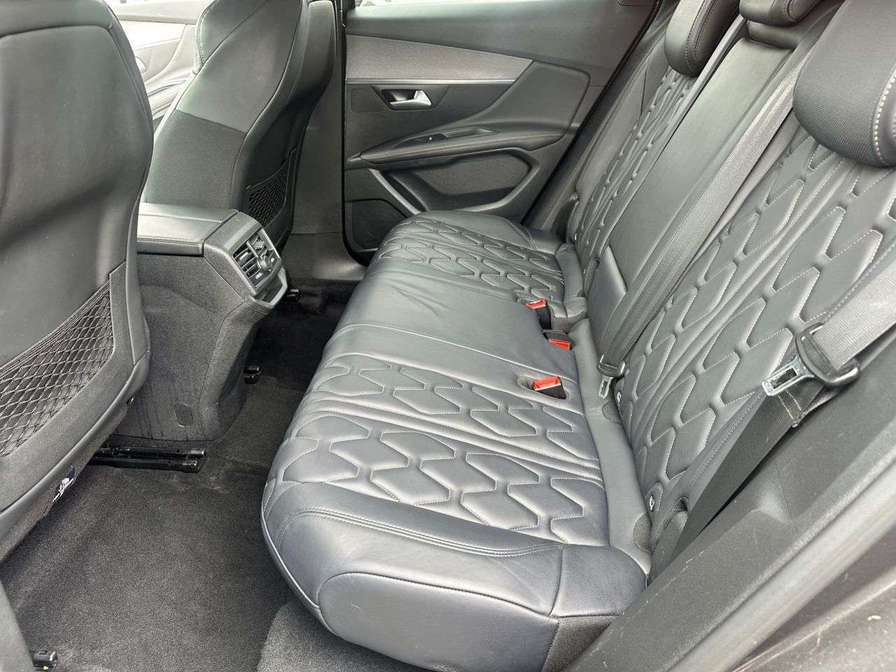 2018 PEUGEOT 3008 2018 PEUGEOT 3008