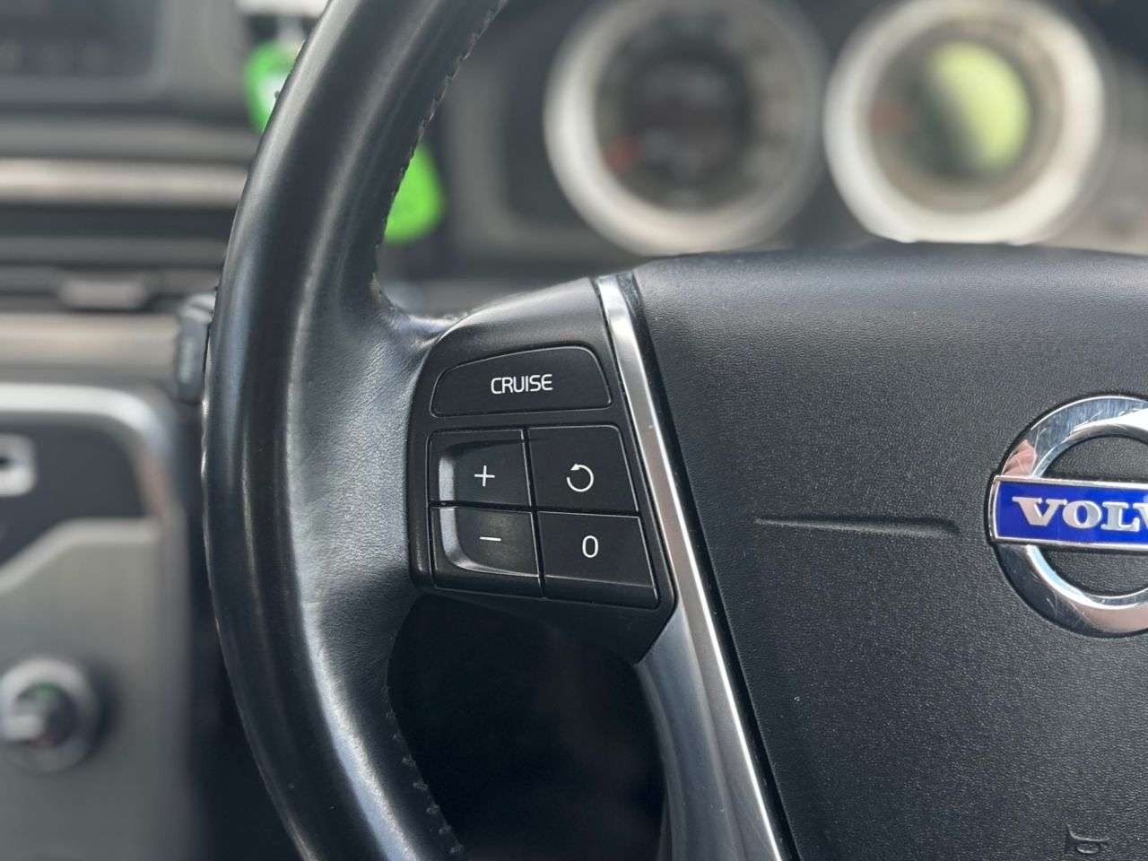 2012 VOLVO XC70 2012 VOLVO XC70