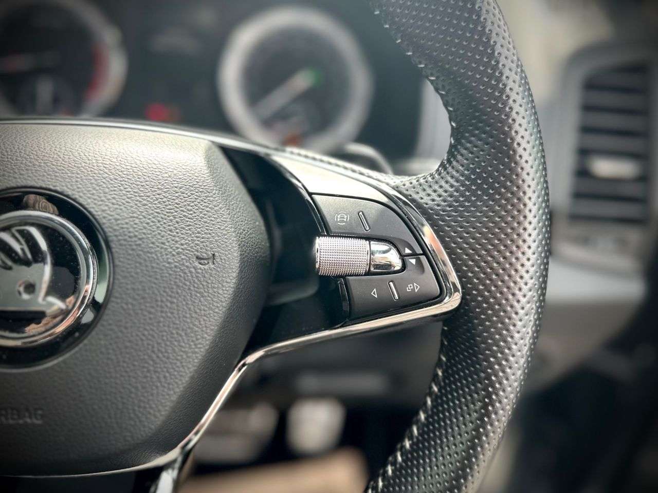 2020 SKODA KAROQ 2020 SKODA KAROQ
