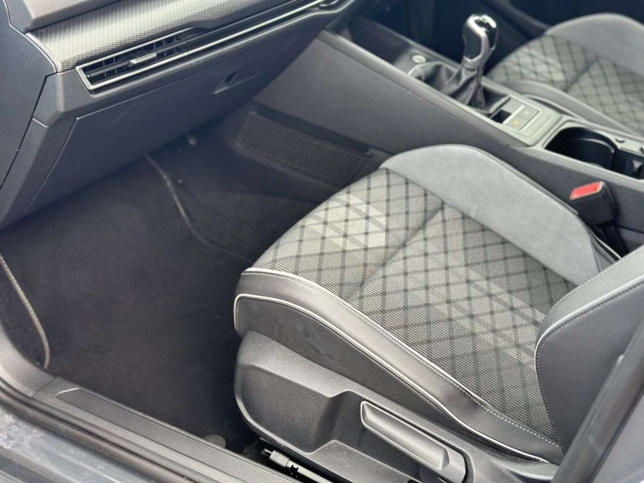 2021 VOLKSWAGEN GOLF 2021 VOLKSWAGEN GOLF