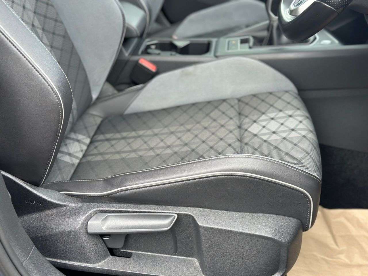 2021 VOLKSWAGEN GOLF 2021 VOLKSWAGEN GOLF