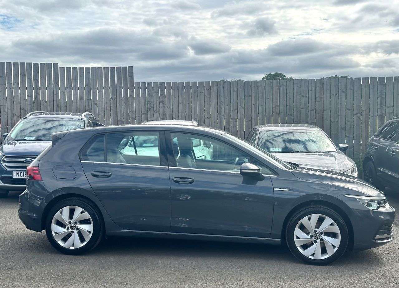 A 2021 VOLKSWAGEN GOLF 1.5 TSI Style GREAT SPEC! AND SUPERB VALUE! A 2021 VOLKSWAGEN GOLF 1.5 TSI Style GREAT SPEC! AND SUPERB VALUE!