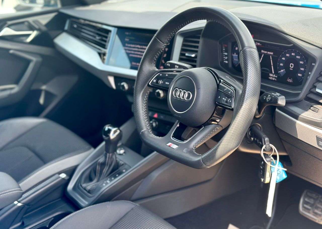 A 2019 AUDI A1 2.0 TFSI 40 S line Competition S Tronic FSH! A 2019 AUDI A1 2.0 TFSI 40 S line Competition S Tronic FSH!