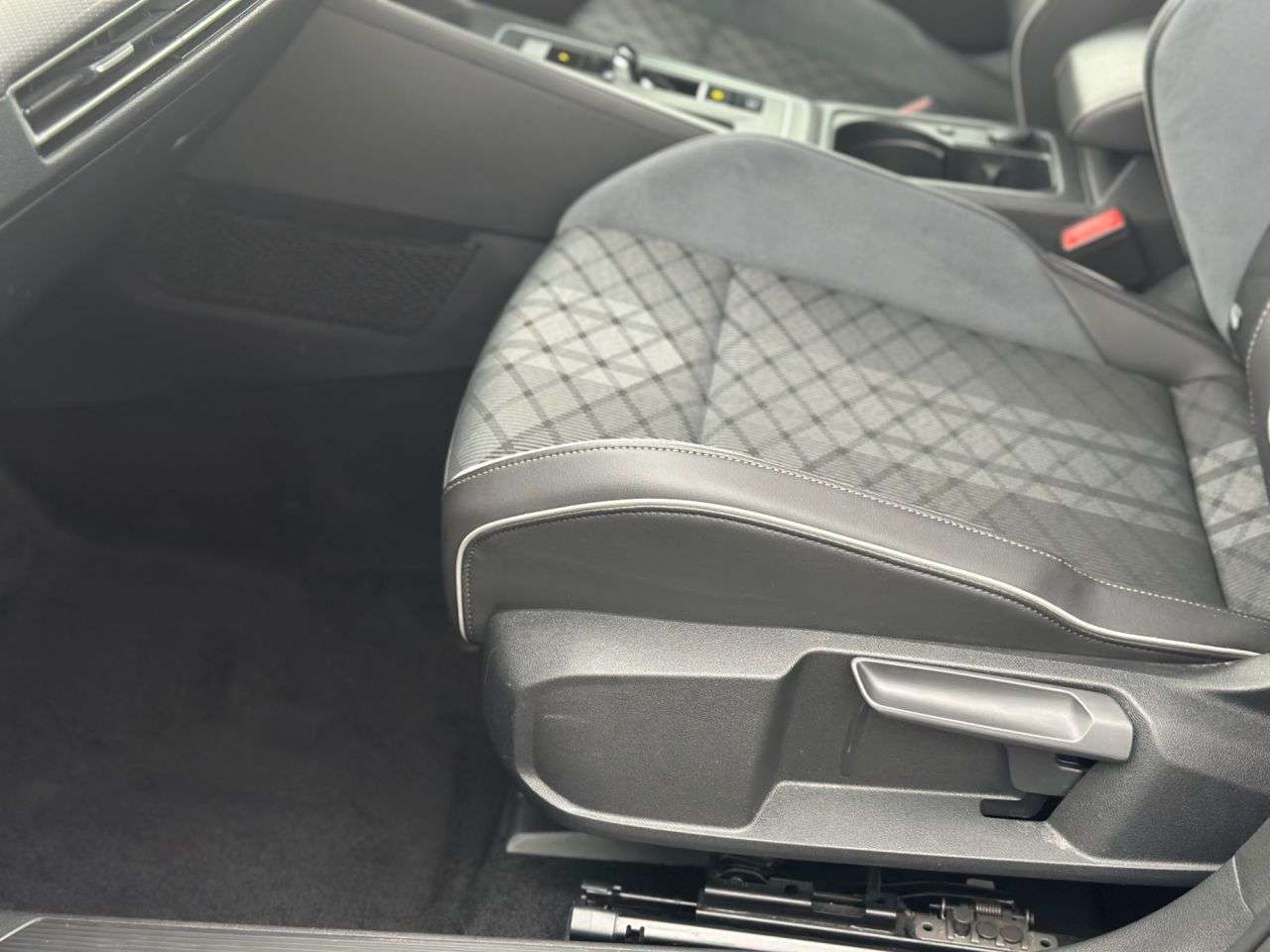 2021 VOLKSWAGEN GOLF 2021 VOLKSWAGEN GOLF
