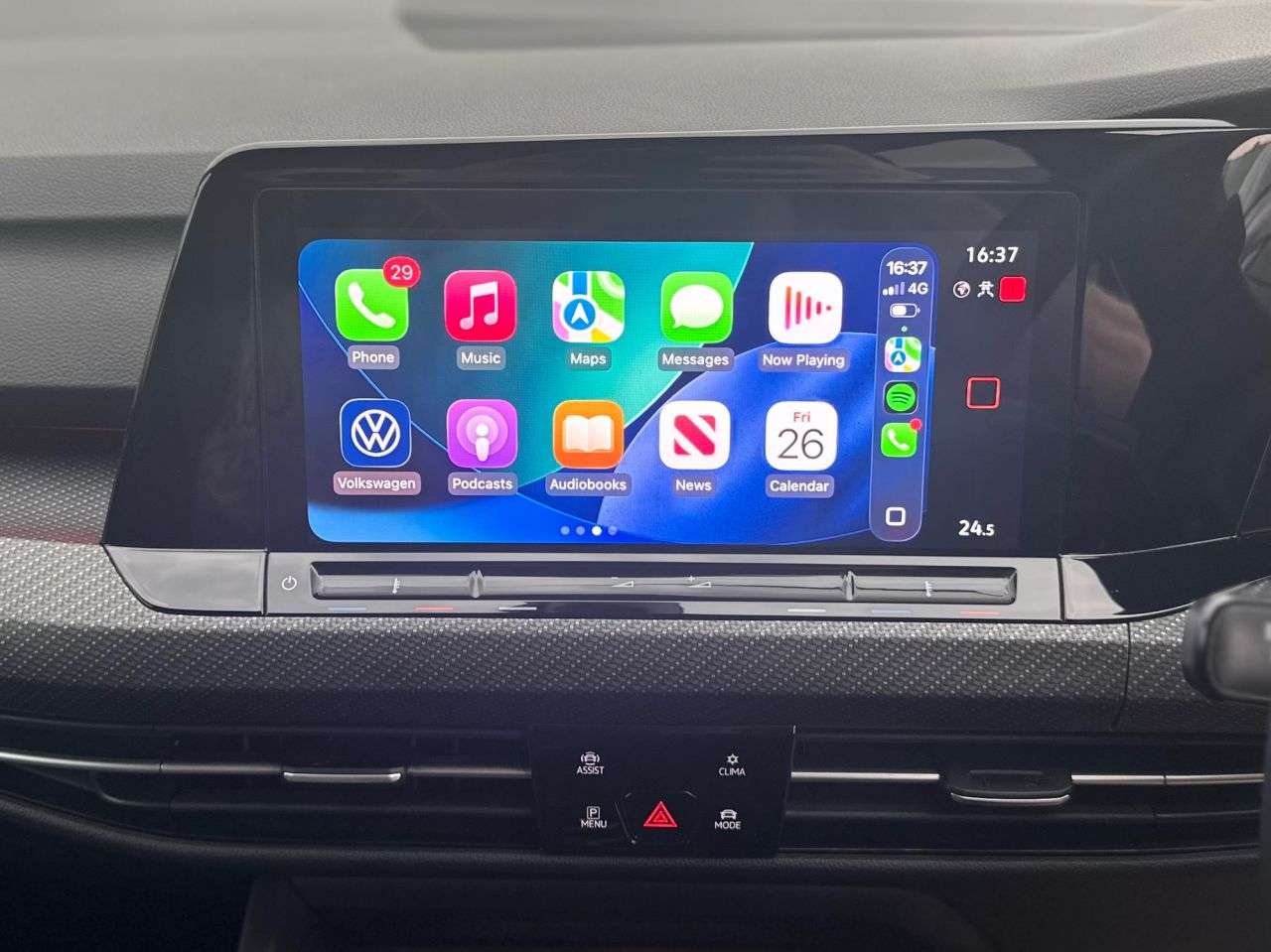 A 2021 VOLKSWAGEN GOLF 1.5 eTSI MHEV R-Line Petrol Hybrid DSG A 2021 VOLKSWAGEN GOLF 1.5 eTSI MHEV R-Line Petrol Hybrid DSG