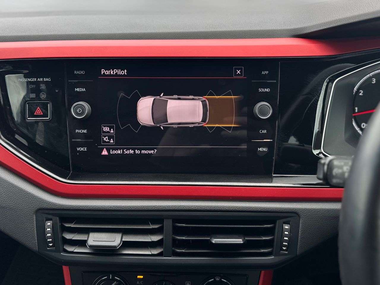 2019 VOLKSWAGEN POLO 2019 VOLKSWAGEN POLO
