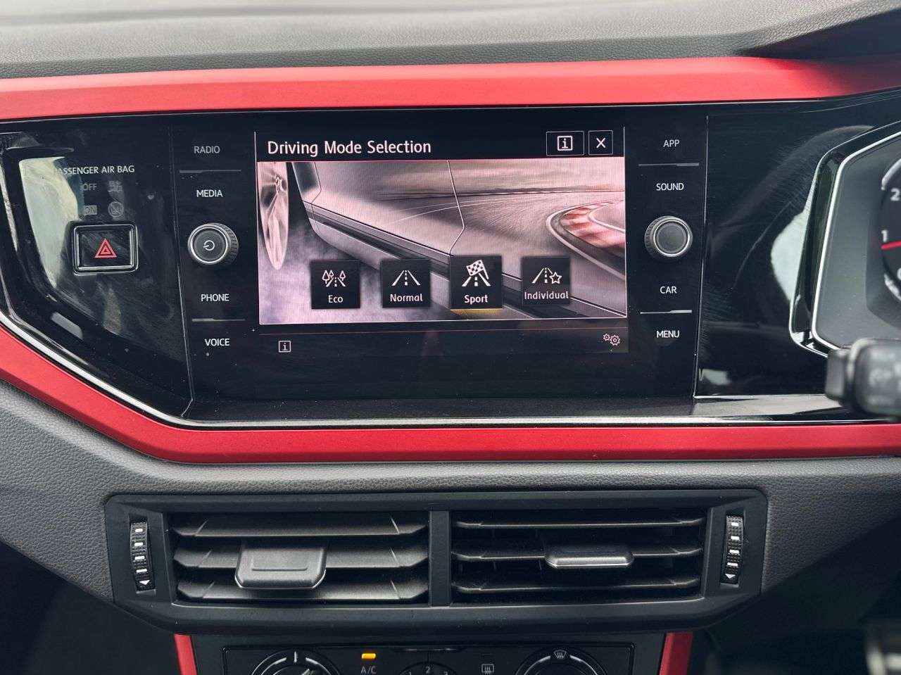 2019 VOLKSWAGEN POLO 2019 VOLKSWAGEN POLO