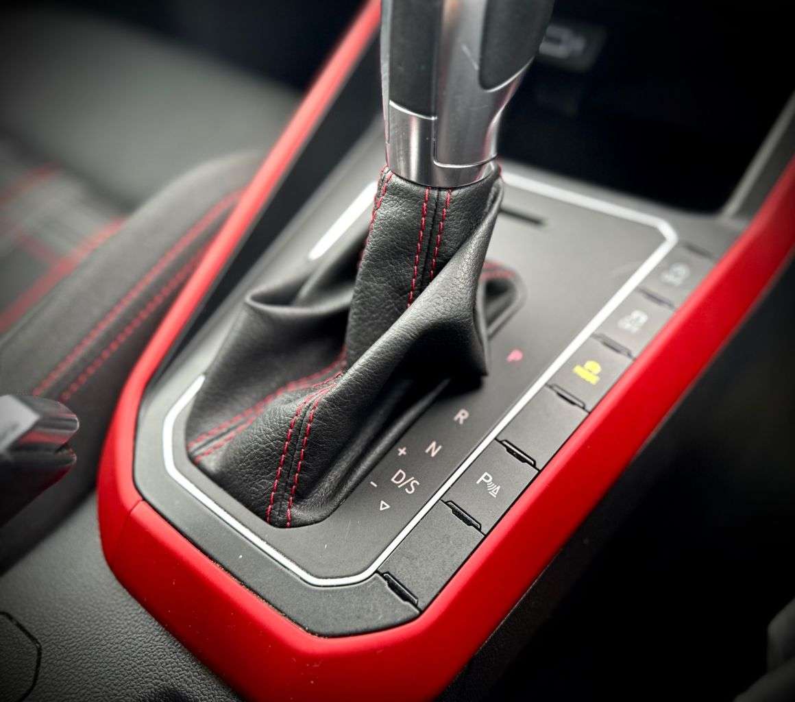 2019 VOLKSWAGEN POLO 2019 VOLKSWAGEN POLO