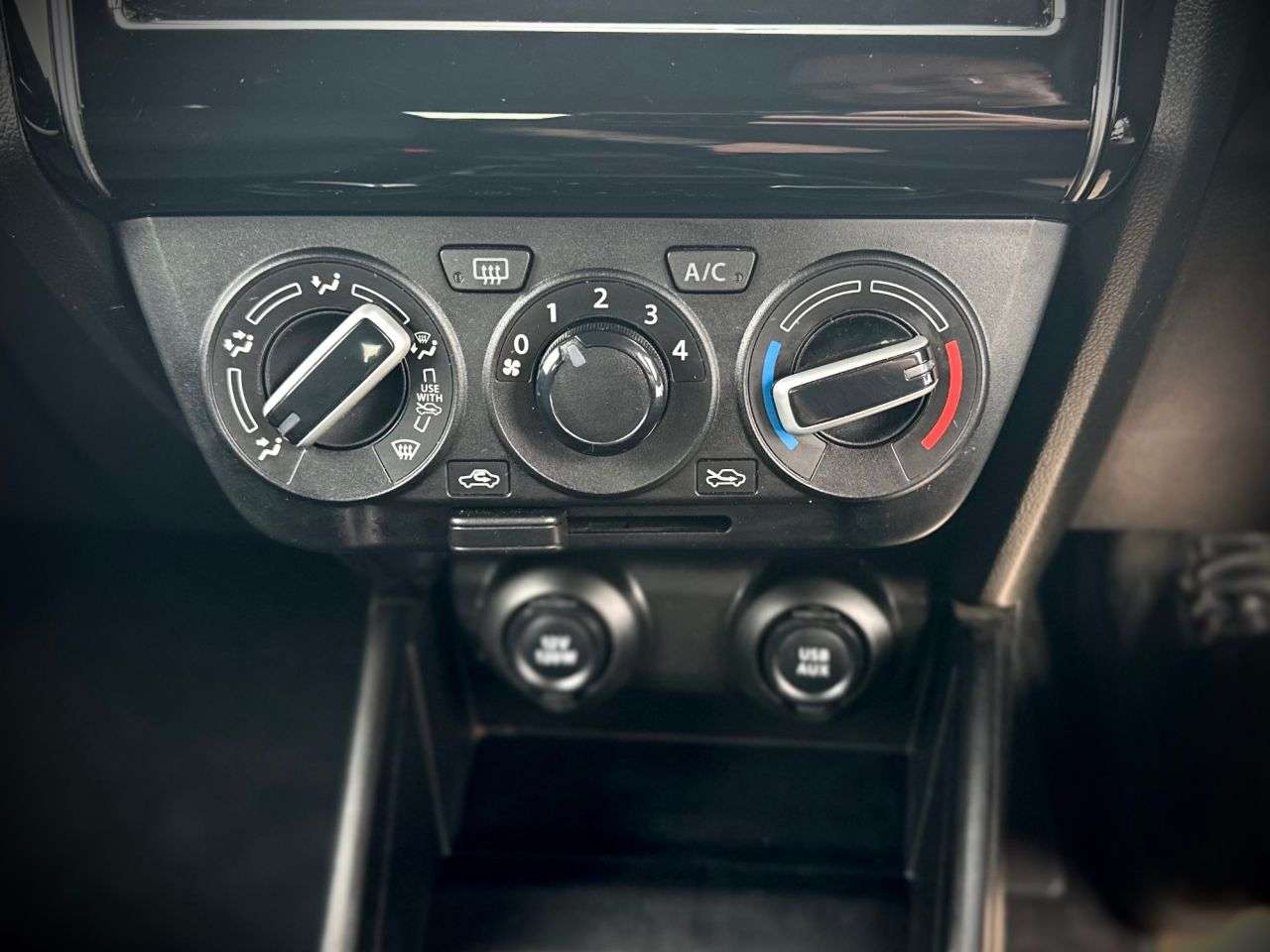 2018 SUZUKI SWIFT 2018 SUZUKI SWIFT