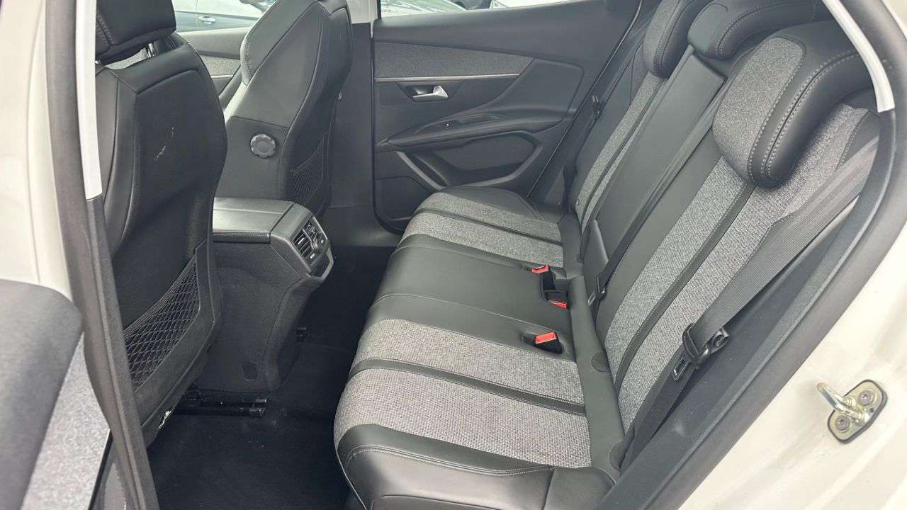 2017 PEUGEOT 3008 2017 PEUGEOT 3008
