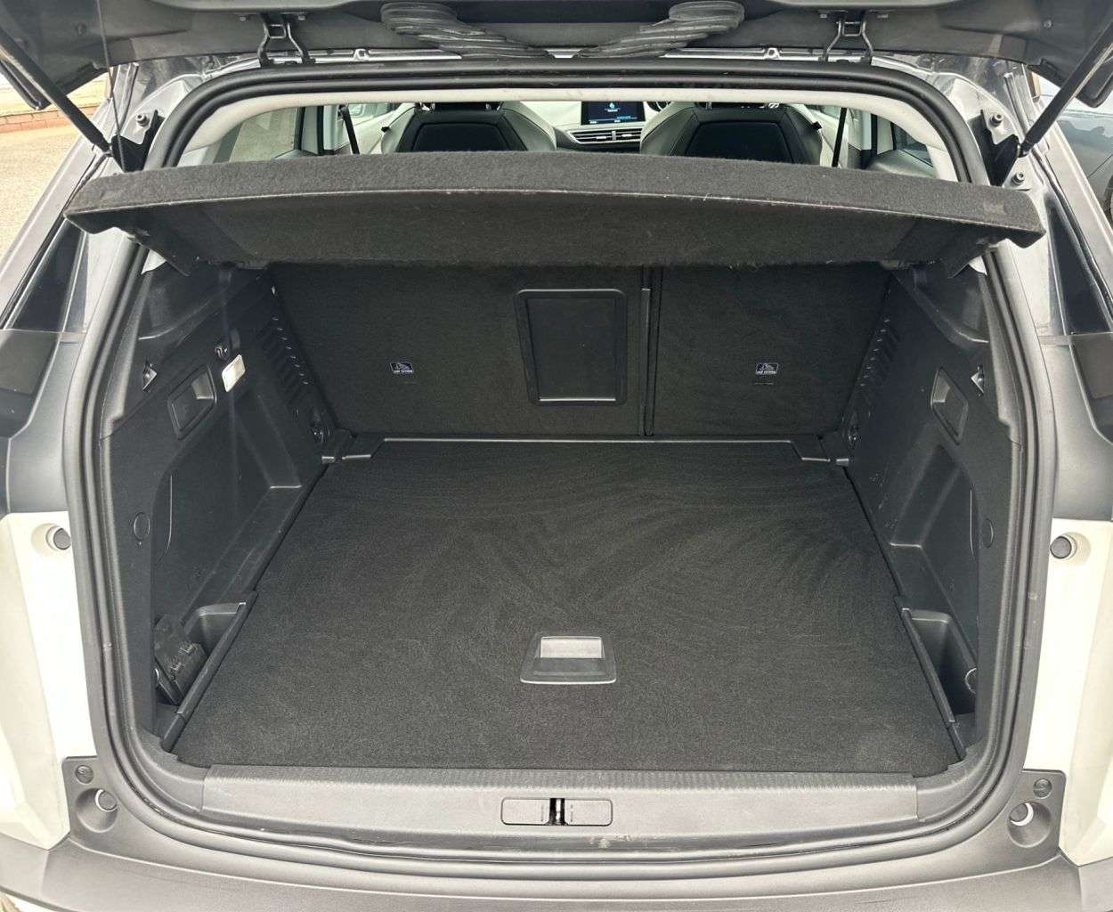 2017 PEUGEOT 3008 2017 PEUGEOT 3008