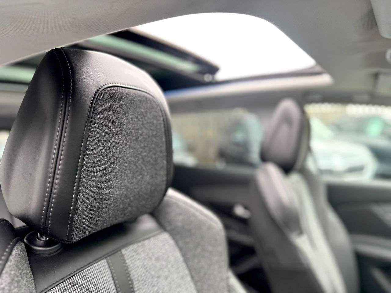 2017 PEUGEOT 3008 2017 PEUGEOT 3008