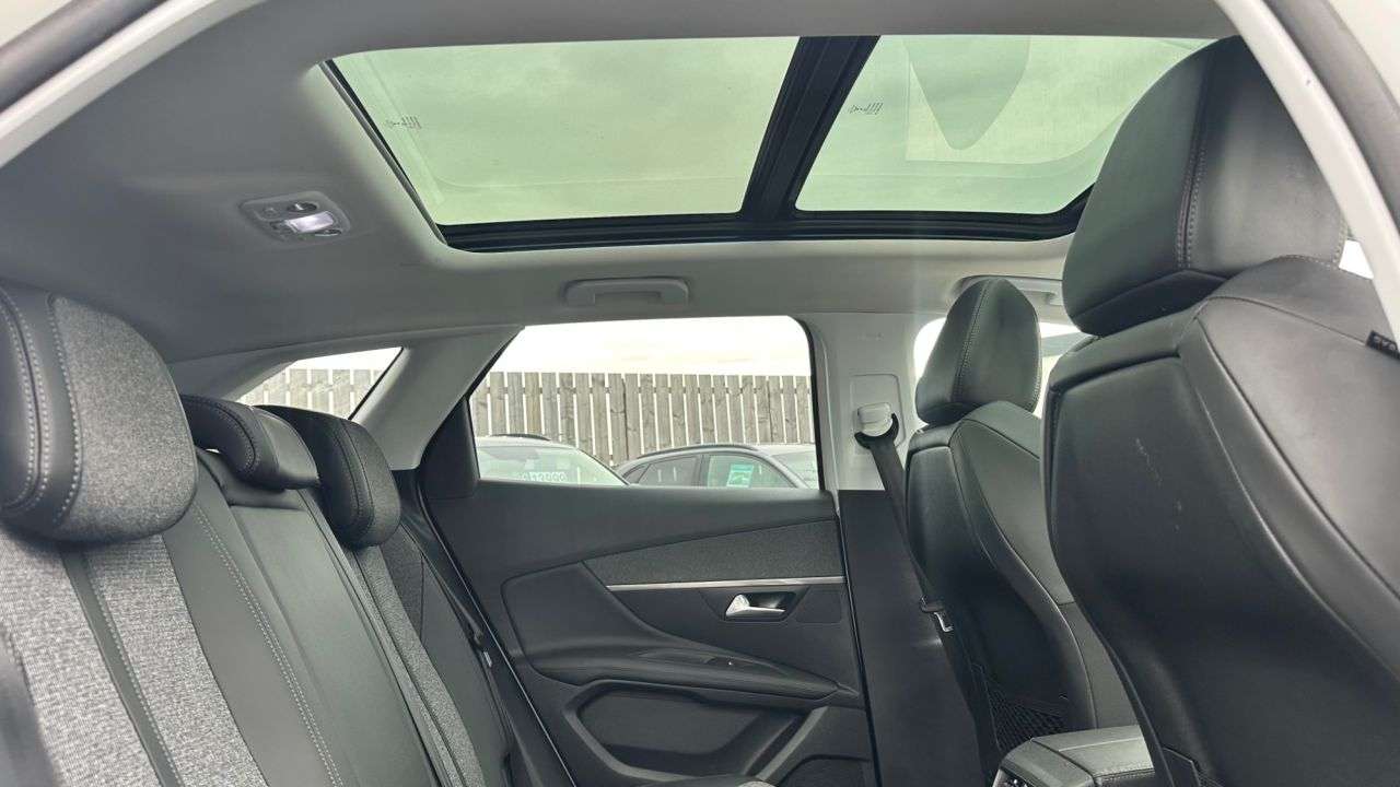 2017 PEUGEOT 3008 2017 PEUGEOT 3008