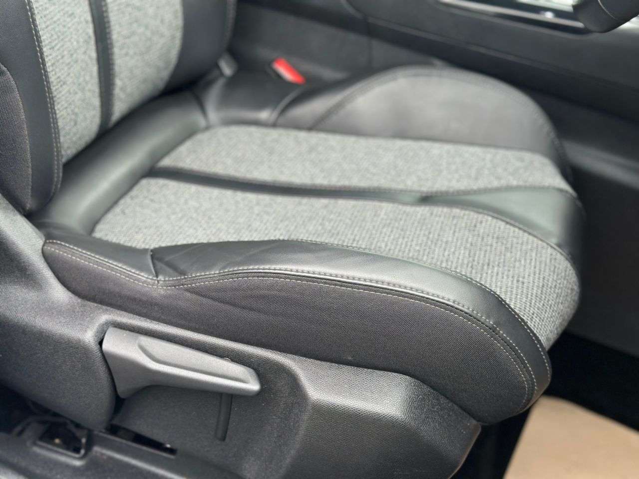 2017 PEUGEOT 3008 2017 PEUGEOT 3008