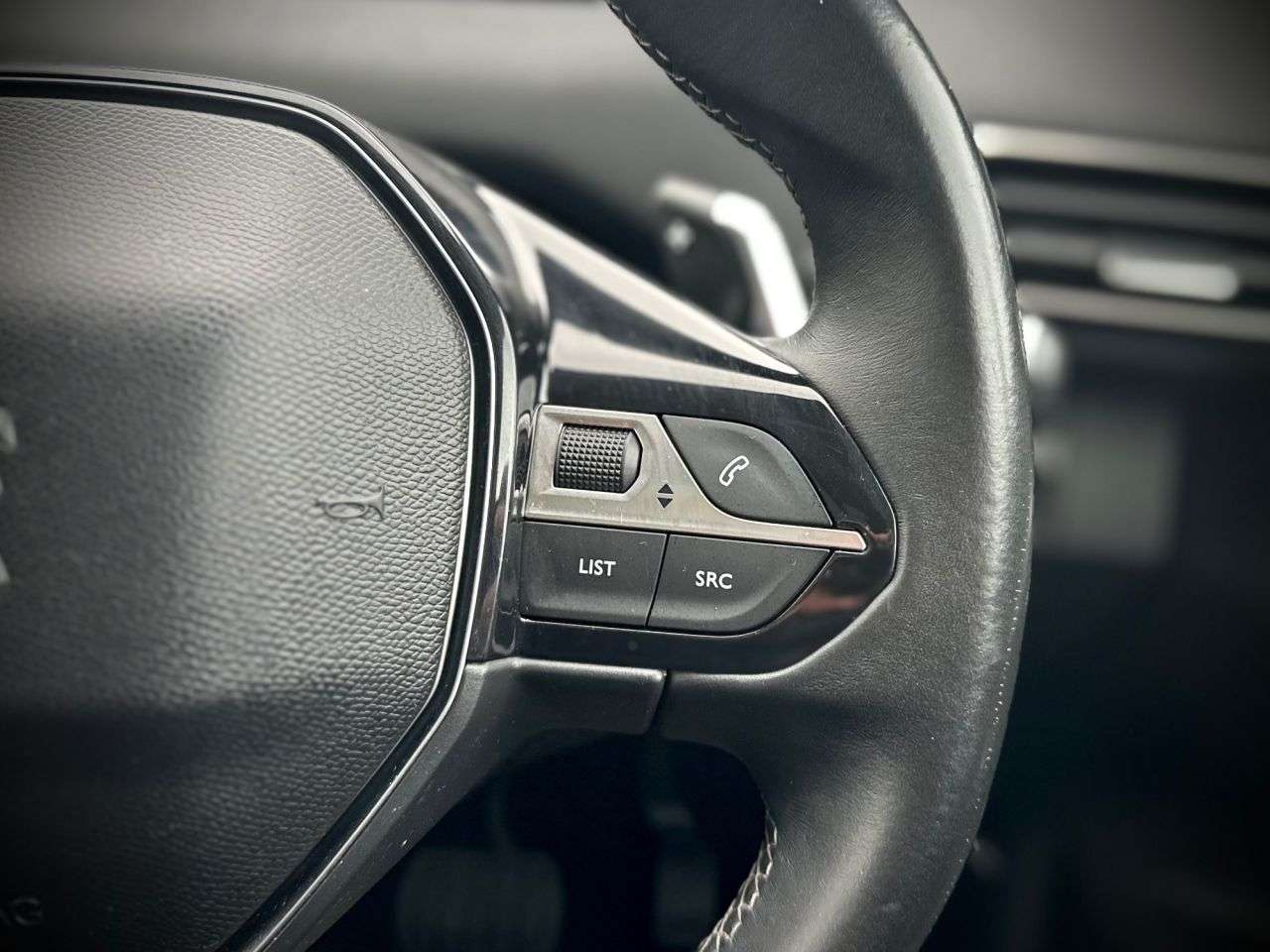 2017 PEUGEOT 3008 2017 PEUGEOT 3008