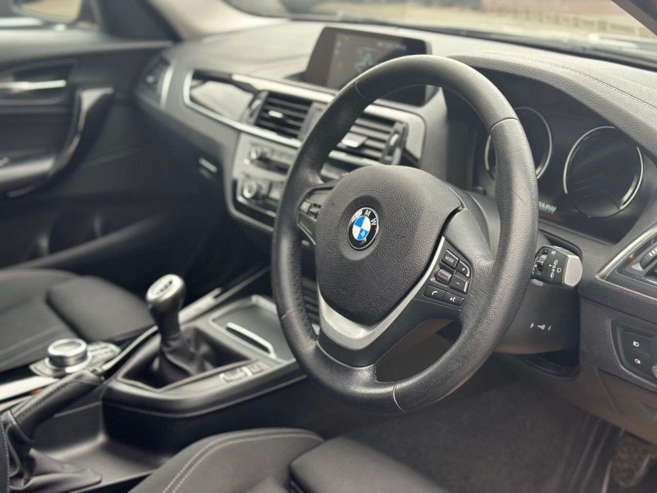A 2019 BMW 1 SERIES 1.5 118i Sport FSH! A 2019 BMW 1 SERIES 1.5 118i Sport FSH!