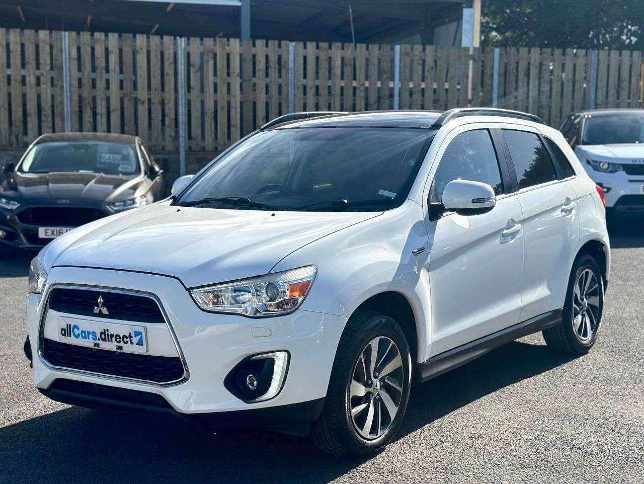 A 2015 MITSUBISHI ASX 2.2 DI-D 4 SUV 5dr Diesel Auto 4WD MOT UNTIL 31/03/2027 A 2015 MITSUBISHI ASX 2.2 DI-D 4 SUV 5dr Diesel Auto 4WD MOT UNTIL 31/03/2027