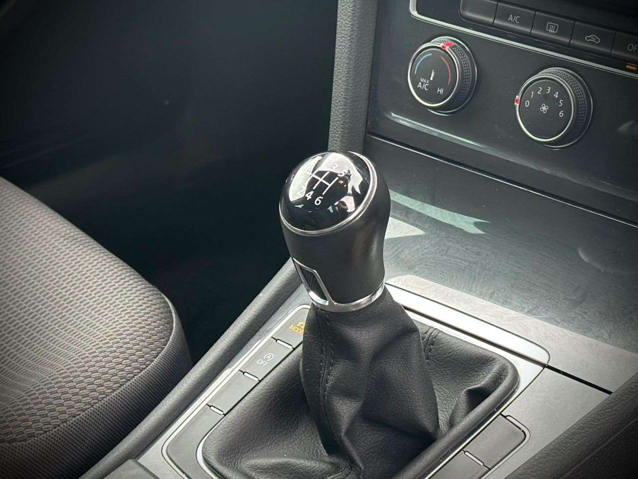 2019 VOLKSWAGEN GOLF 2019 VOLKSWAGEN GOLF