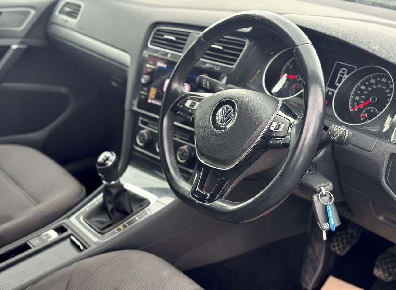 A 2019 VOLKSWAGEN GOLF 1.5 TSI EVO Match CAR PLAY! A 2019 VOLKSWAGEN GOLF 1.5 TSI EVO Match CAR PLAY!